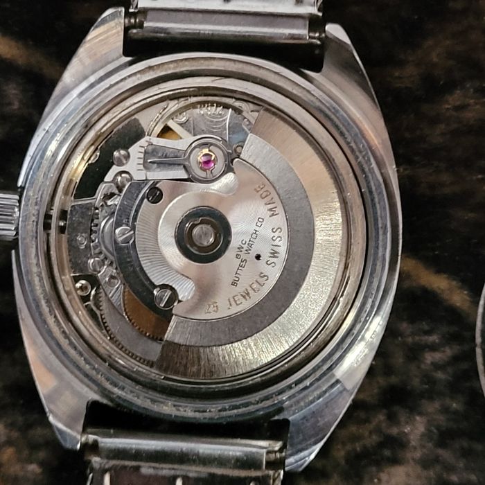 Часовник  BWC swiss automatic