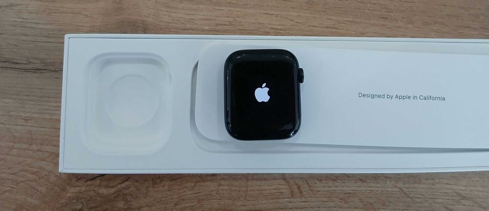 Apple Watch SE 2 LTE в Гаранция
