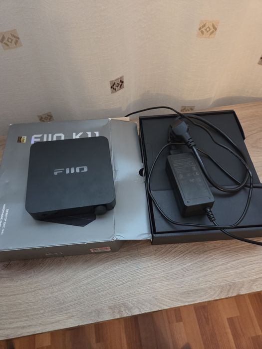 Vând DAC Fiio K11