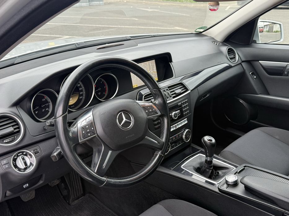MERCEDES-BENZ C-Class 2011 — imagine 5