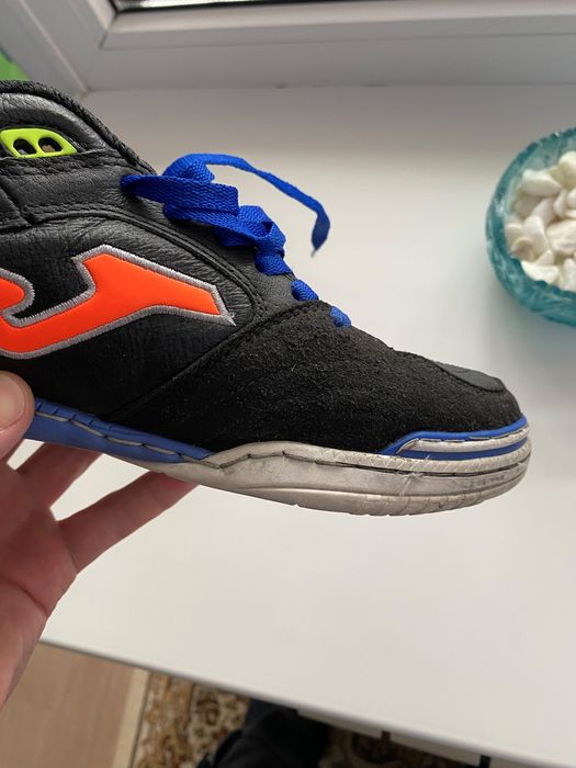 Продам футзалки Joma