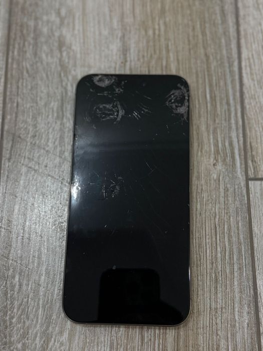 Айфон 15 про мах