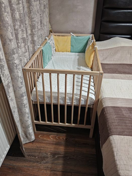 Vând pat bebe vârstă 0-3 ani