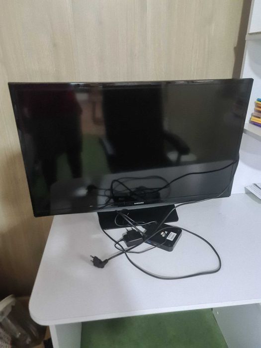 Телевизор samsung 32 UE32H4270aU (Не смарт)
