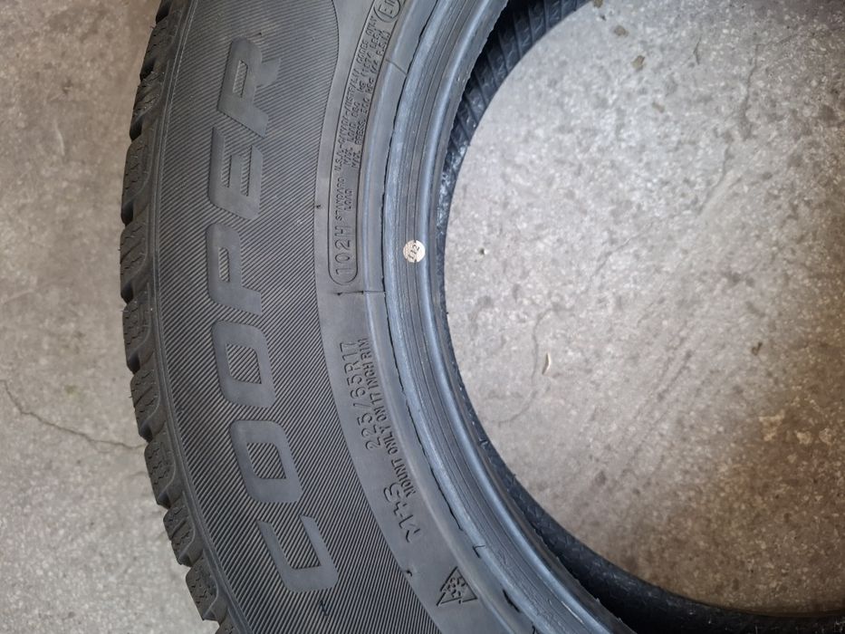 2 Зимни гуми Cooper 225/65/17 ДОТ22 6.5мм