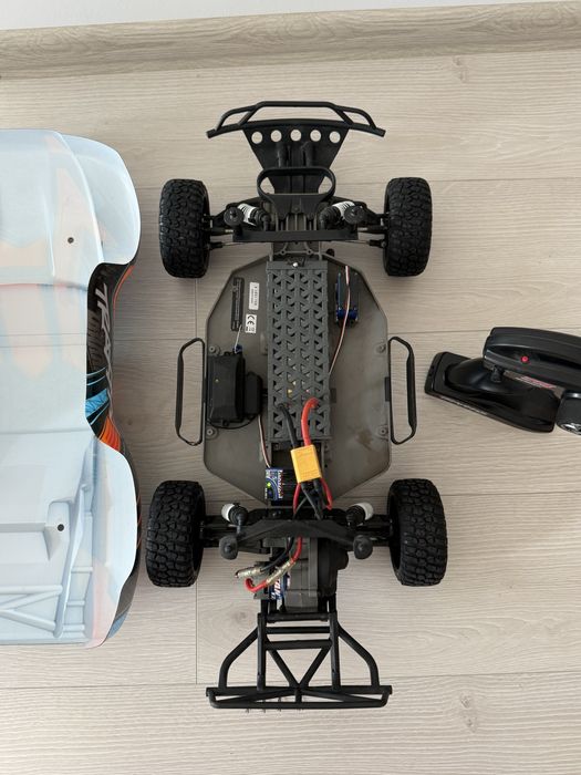 Automodel TRAXXAS Slash RTR
