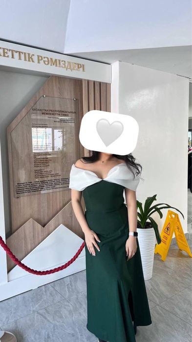 Платье изумруд 9 шт