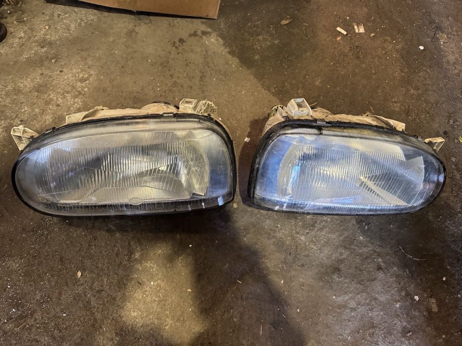 Продам фары гольф 3 оригинал Hella