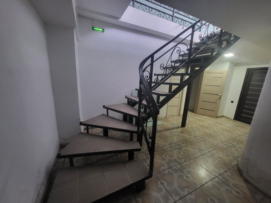 Продам лестницу из металла