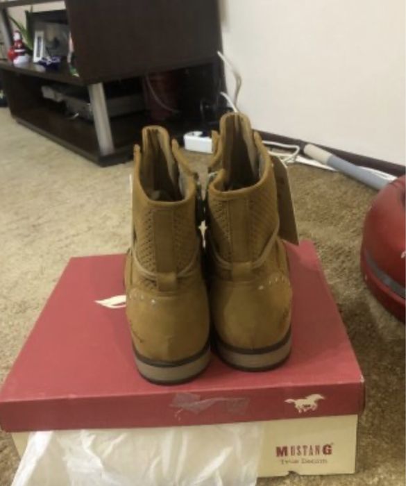 Дамски есенни боти Mustang - 40