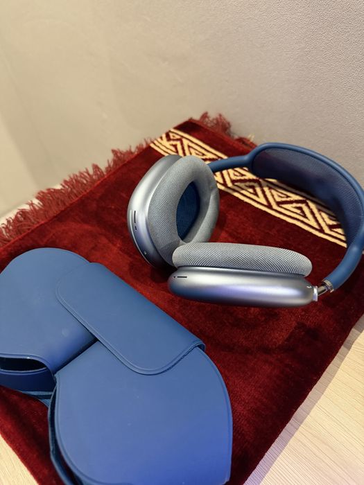 Продам Air Pods Max lightning