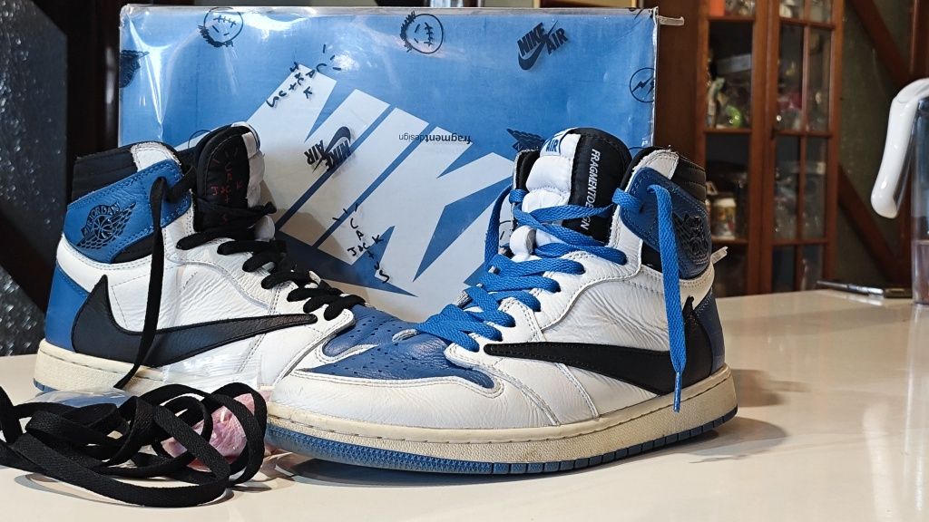 Jordan 1 Traviss Scott гр. Сливен Център • OLX.bg