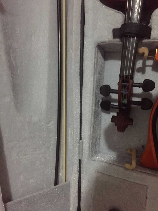 Продам скрипку заводскую.