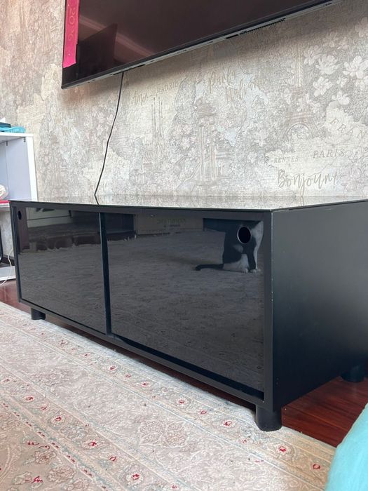 Стильный комод / тумба под ТВ