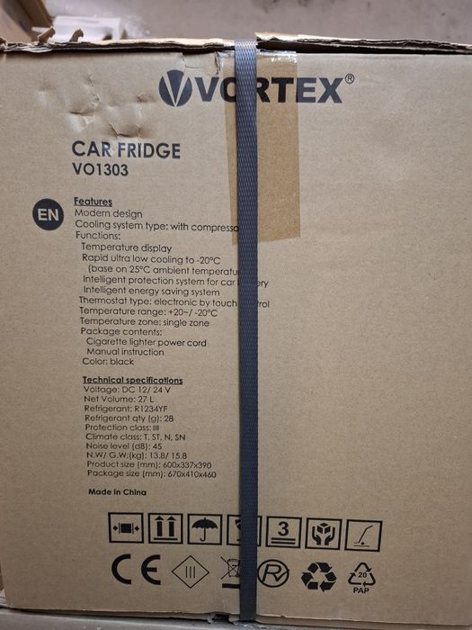 Frigider auto nou 12V cu compresor 27L, garantie 4 ani