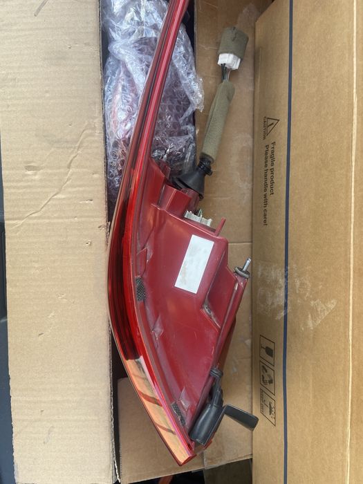 задний фонарь на хюндай акцент