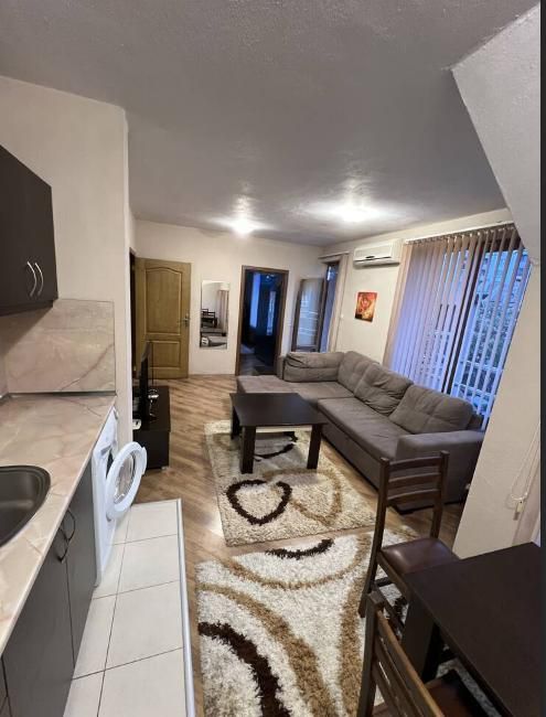 Дава се под наем Двустаен апартамент в Пловдив, Кършияка - 65 кв.м за 450 € - Снимка #1