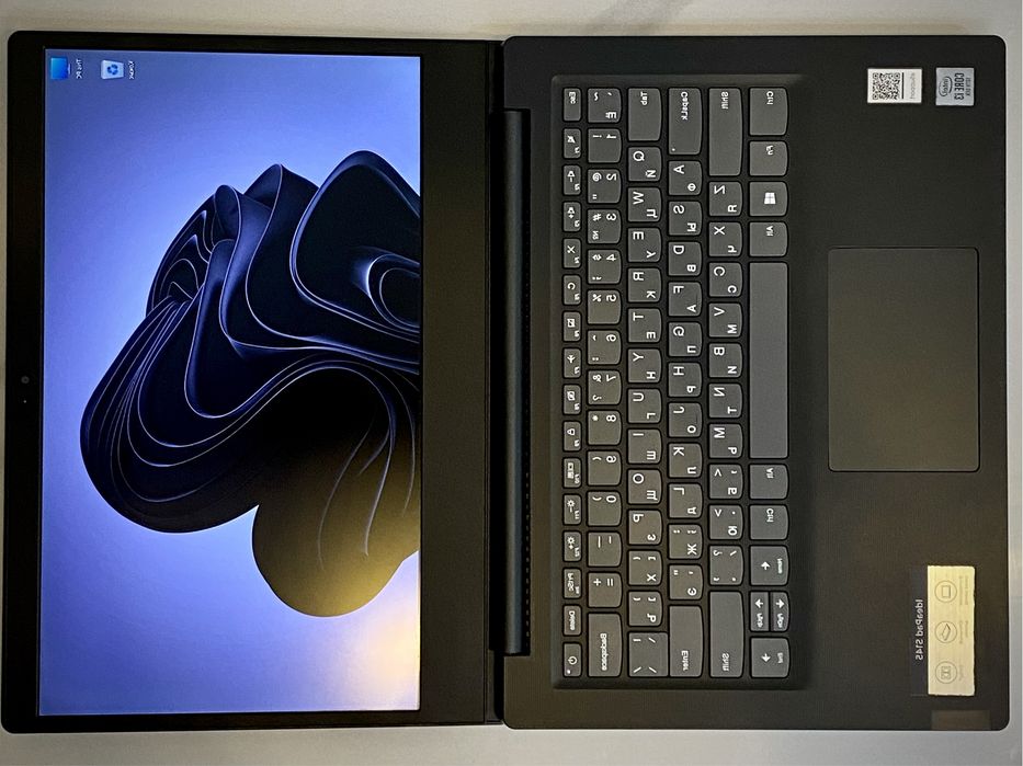 Ноутбук Lenovo сатылады!