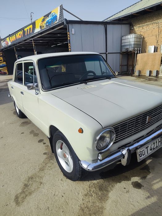 Vaz 21011 jguli zuri