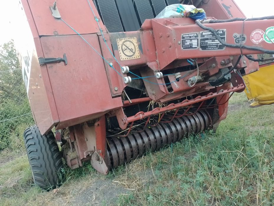 Presă de balotat HESSTON Auto 5670