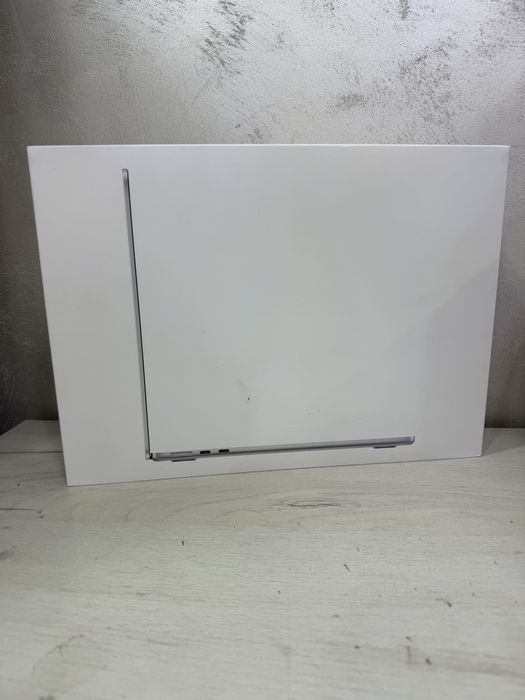 MacBook Air 13.6 M4 16/512gb sigilat !