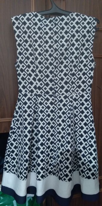 Плащ.Платья.44-46 размер.