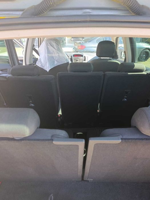 Автомобил под наем 6+1