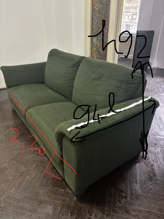 vand canapea de 2 locuri in stare foarte buna