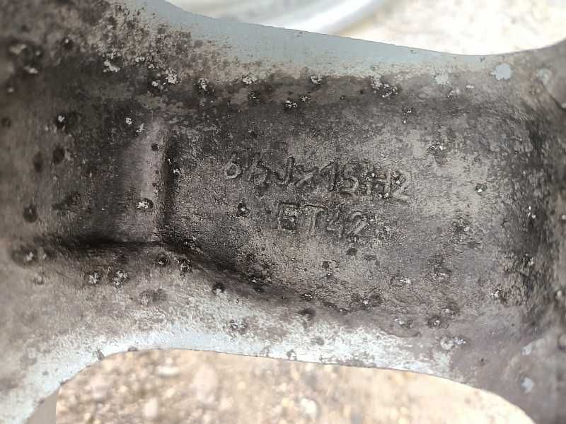 Продам оригинальные легкосплавные диски на Mitsubishi