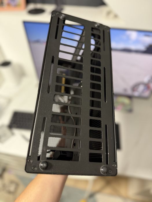 Carcasa mini ITX - Louqe Ghost S1 MK2 - Black (ASH) | Cooler Noctua NH-L9x65