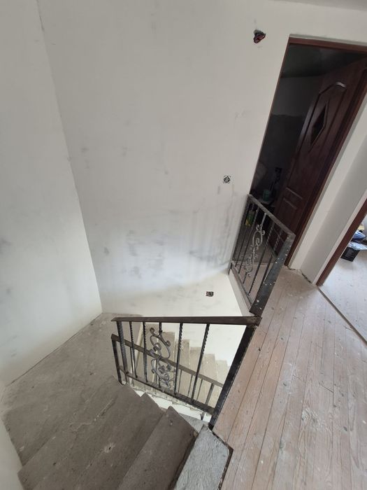 Casă īn zona Szeceny  de vânzare sau schimb cu apartament