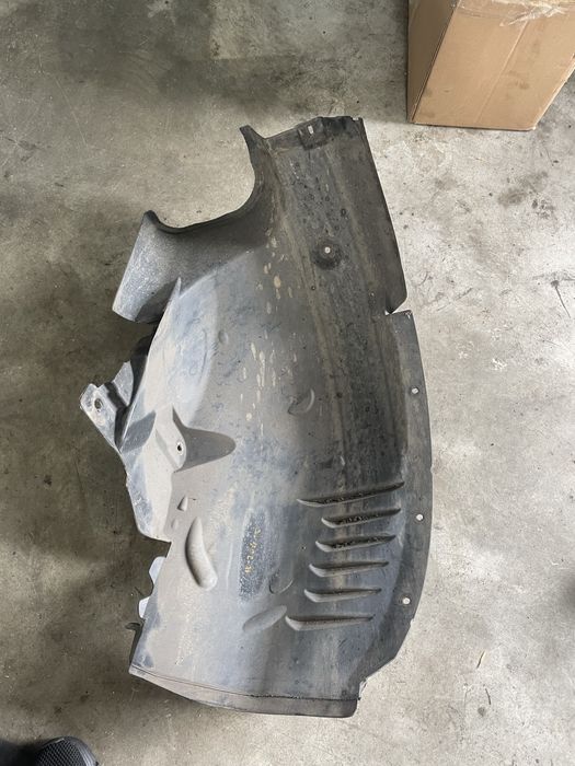 Carenaj roata / aparatoare noroi dreapta Mercedes w204 c class