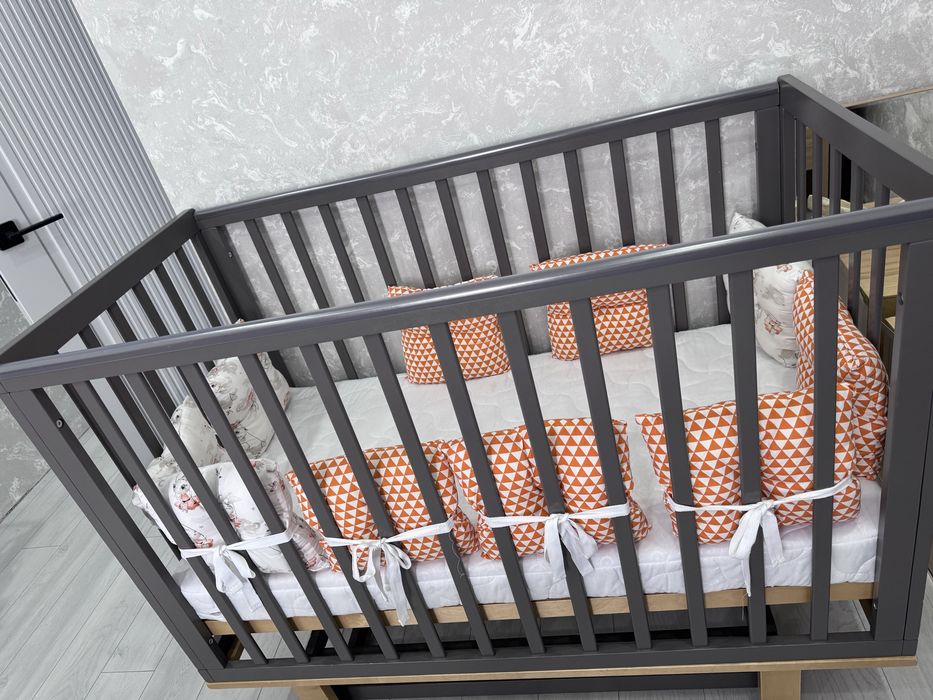 Продается кроватка