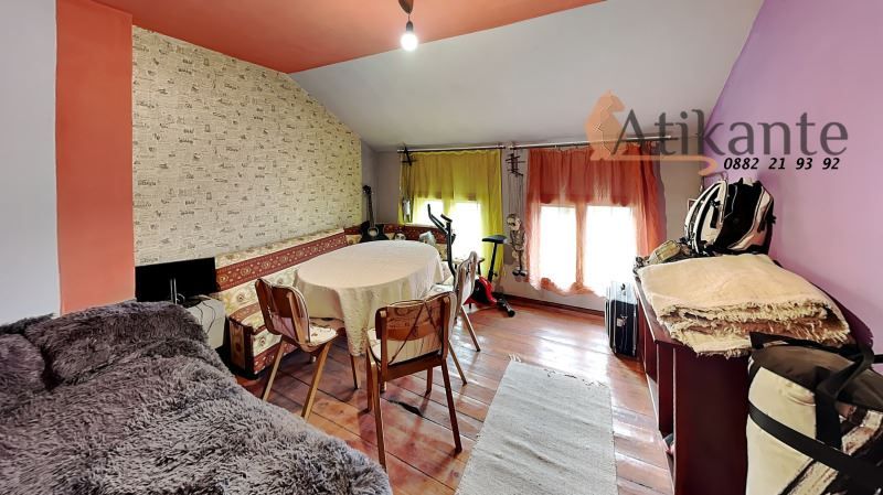 Продава се Тристаен апартамент в София, Център - 70 кв.м за 1686 €/кв.м - Снимка #3