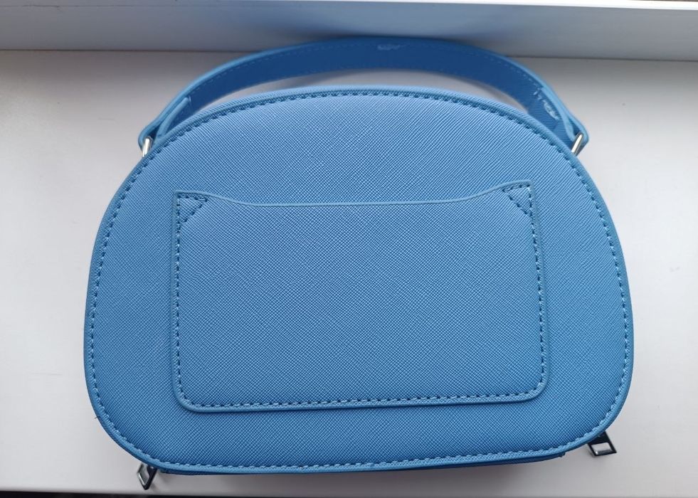 Продаю женскую сумочку