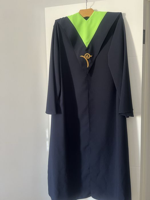 Продам  мантию для выпускников ниш