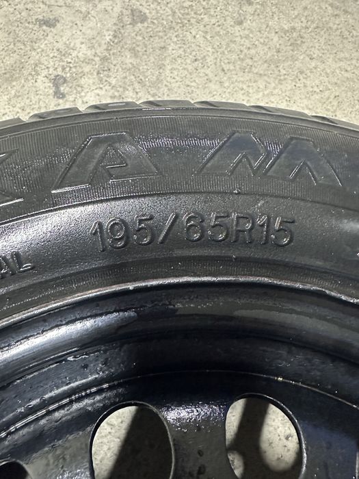 Продам диск с резиной на запаску