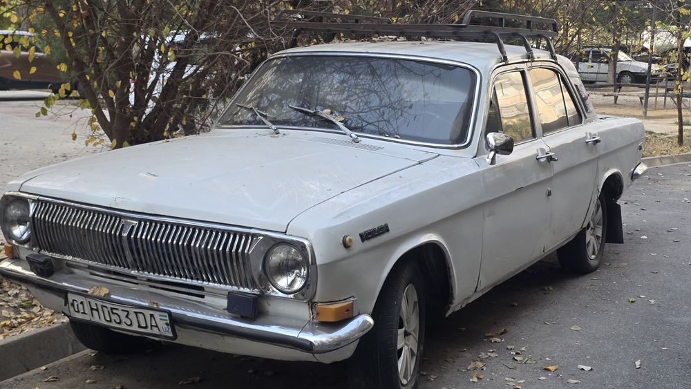 ISH bop moshina VOLGA GAZ 2401
