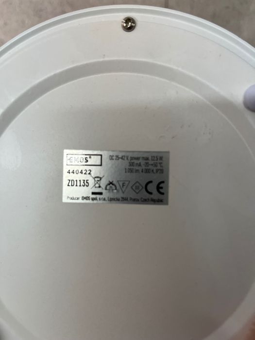 Продавам лед панели 60/60