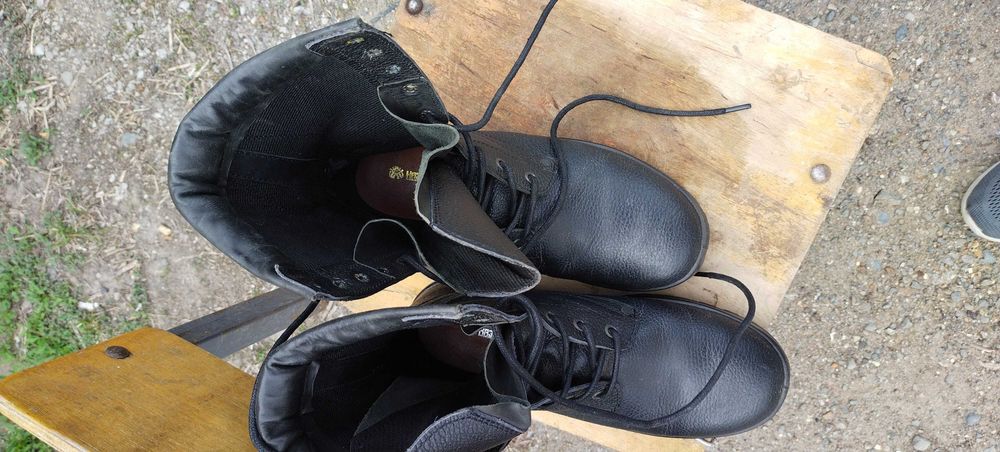 Продам военные берцы.