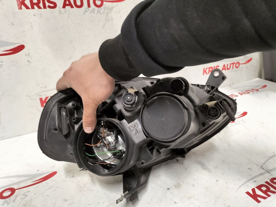 Ляв фар Lancia Ypsilon / Ланчия Ипсилон 2009г.