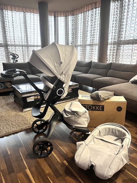 Детска количка Stokke Xplory V5 / Черно шаси / Light Grey Melange