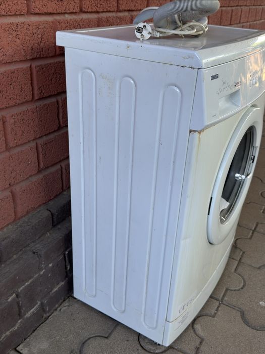 Стиралка на запчасти, zanussi