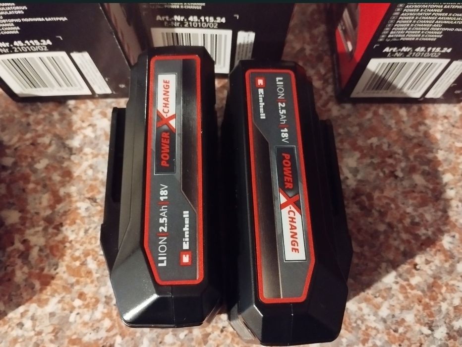 Vând set de 2 acumulatori Einhell Power X-Change (PXC), absolut noi, n