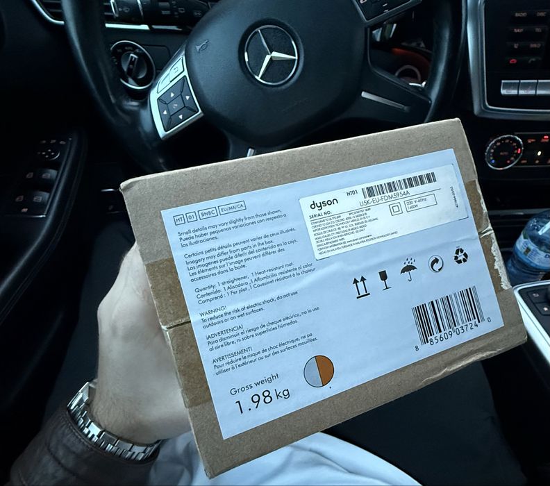 dyson airstrait чисто нов  !