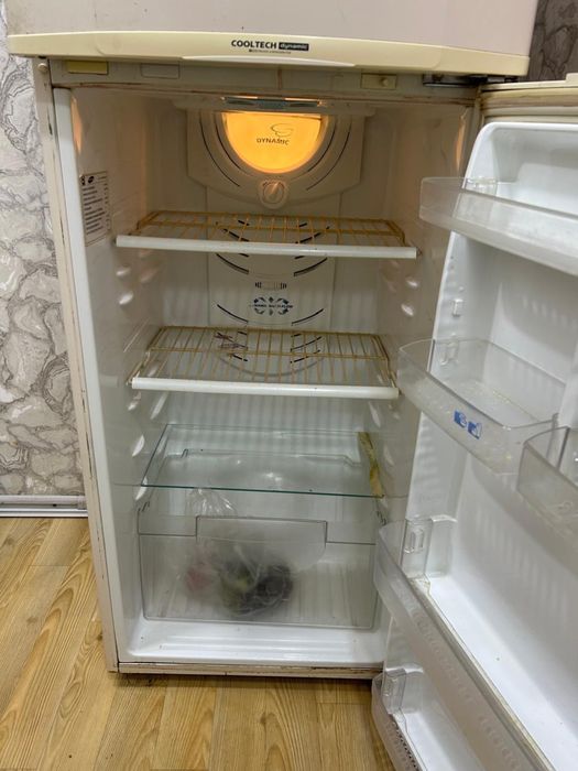 Холодильник рабочий