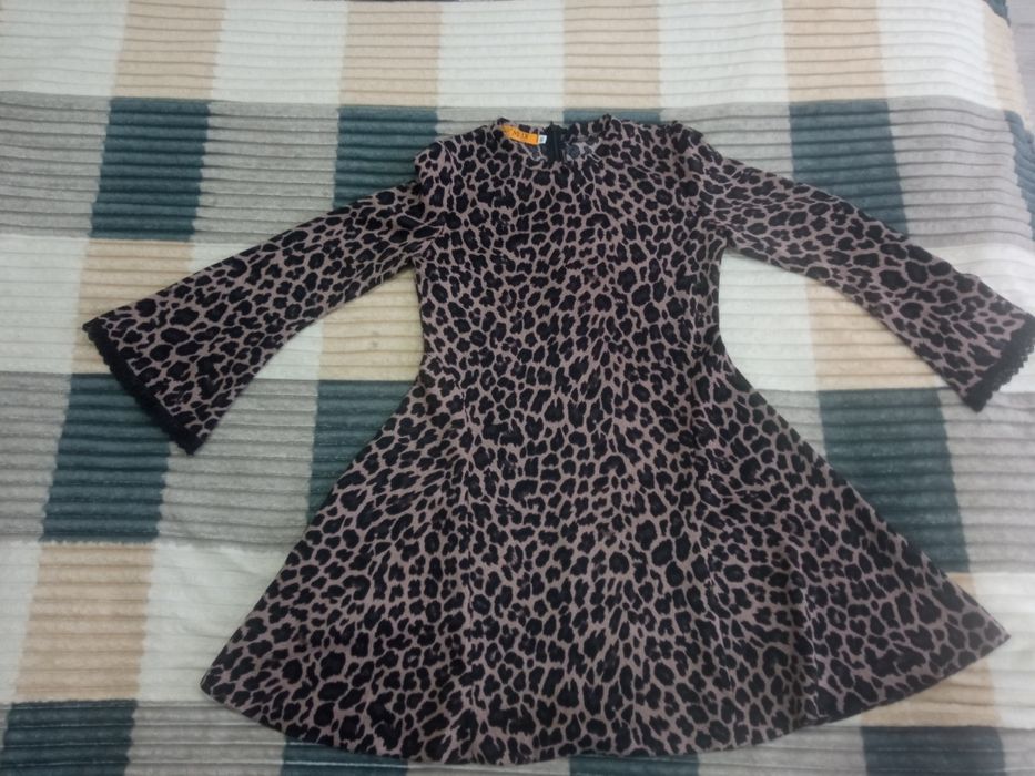 Платье леопардовое на мероприятие и торжество для девочки 10-11 лет