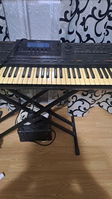 Roland g800 stare foarte bună