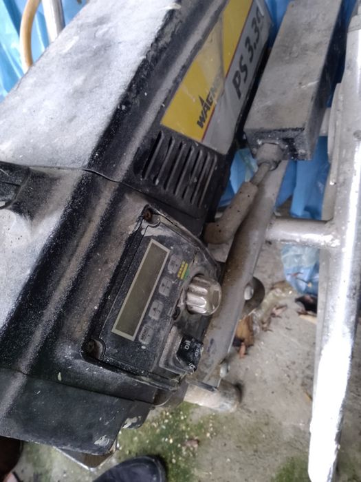 Pompa glet și zugrăvit