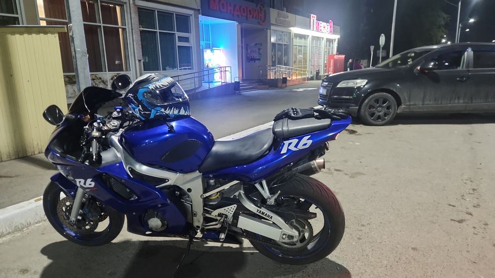 Продам мотоцикл ямаха R6.